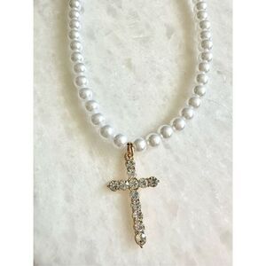 Elegant Pearl Necklace with Crystal Cross Pendant
